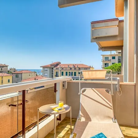 Apartment Casa Mediterraneo On The - Sea View, Garage, Wi-fi, Air Conditioning *